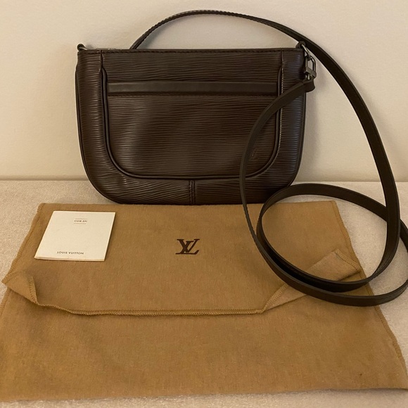 Louis Vuitton Salvanga Epi Leather Crossbody Clutch bag - Picture 1 of 13